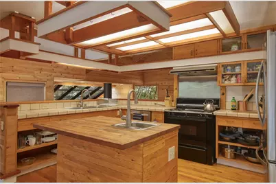 1021 Hillcrest, Cambria, CA 93428 - Photo 17