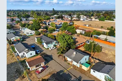 636 E Roosevelt, Visalia, CA 93292 - Photo 7