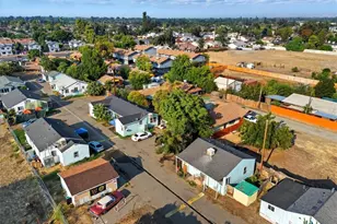 636 E Roosevelt, Visalia, CA 93292 - Photo 7