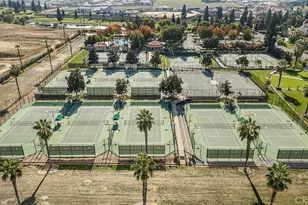 2315 E Courtside Dr, Fresno, CA 93730 - Photo 71