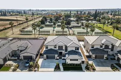 2315 E Courtside Drive, Fresno, CA 93730 - Photo 61