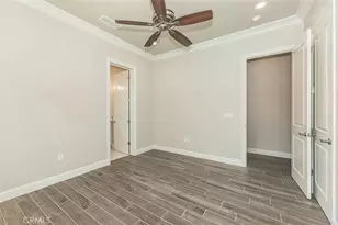 2315 E Courtside Dr, Fresno, CA 93730 - Photo 29