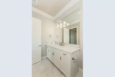 2315 E Courtside Drive, Fresno, CA 93730 - Photo 47