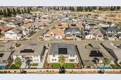 2315 E Courtside Drive, Fresno, CA 93730 - Photo 67