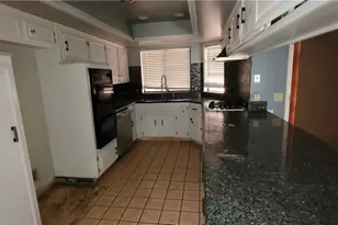 5312 Deville Ct, Bakersfield, CA 93308 - Photo 7