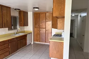 21320 Santa Barbara Dr, Tehachapi, CA 93561 - Photo 3