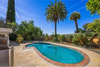 215 Hilltop, Paso Robles, CA 93446 - Photo 3