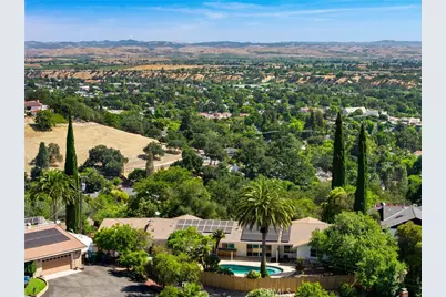 215 Hilltop, Paso Robles, CA 93446 - Photo 1
