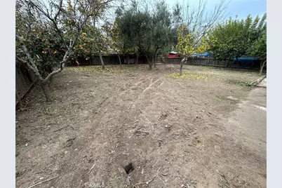 755 H, Parlier, CA 93648 - Photo 23