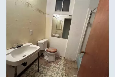 755 H, Parlier, CA 93648 - Photo 15