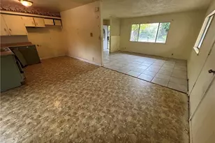 755 H, Parlier, CA 93648 - Photo 9