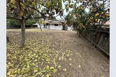 755 H, Parlier, CA 93648 - Photo 3