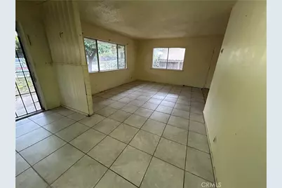 755 H, Parlier, CA 93648 - Photo 7