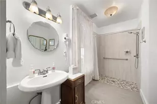 2476 Main St, Cambria, CA 93428 - Photo 23