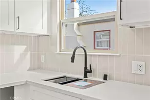 2222 11th, Sacramento, CA 95818 - Photo 9