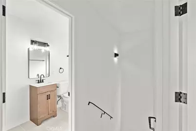 2222 11th, Sacramento, CA 95818 - Photo 27