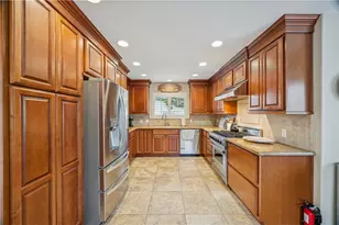 4316 Foxenwood Cir, Santa Maria, CA 93455 - Photo 9