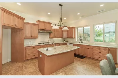 1562 N Empire Lane, Clovis, CA 93619 - Photo 15