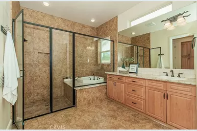 1562 N Empire Lane, Clovis, CA 93619 - Photo 37