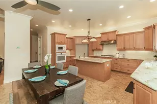 1562 N Empire Ln, Clovis, CA 93619 - Photo 17