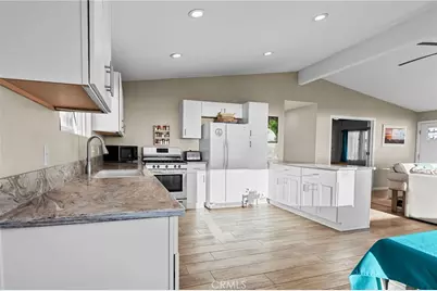 3302 Beachcomber Dr., Morro Bay, CA 93442 - Photo 17