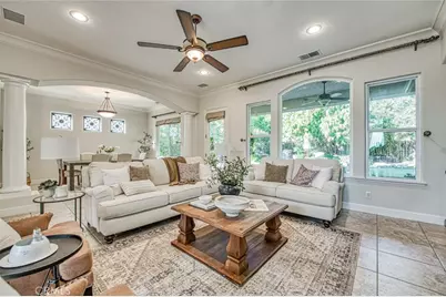 2824 E Omaha, Fresno, CA 93720 - Photo 5