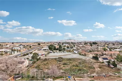 16531 Ponca, Victorville, CA 92392 - Photo 9