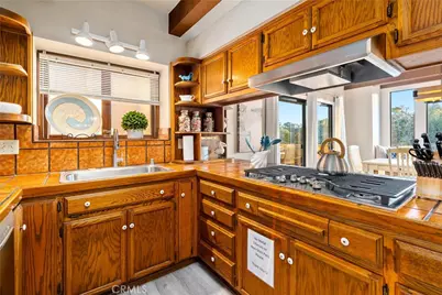 904 Hartford Street, Cambria, CA 93428 - Photo 23