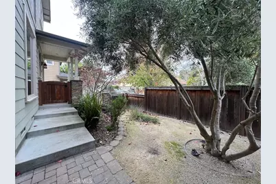 879 Islay, San Luis Obispo, CA 93401 - Photo 27