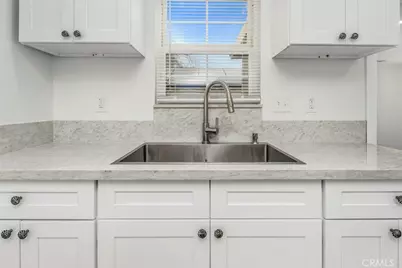 309 S Myrtle, Bakersfield, CA 93304 - Photo 3