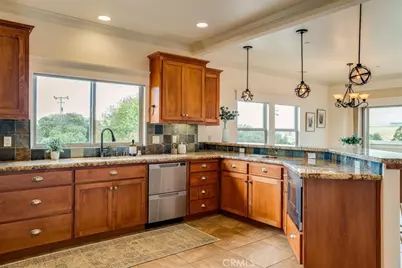 594 Kings, Morro Bay, CA 93442 - Photo 9