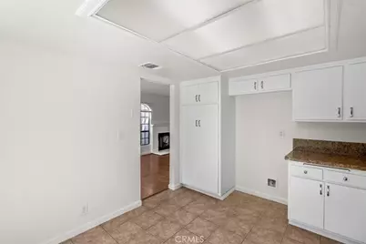 832 Chelsea Court, Simi Valley, CA 93065 - Photo 11