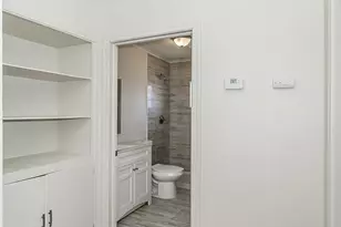 2053 Mayfair Dr, Fresno, CA 93703 - Photo 15