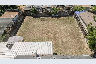 2053 Mayfair Drive, Fresno, CA 93703 - Photo 35