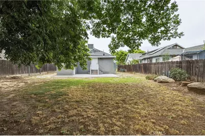 1127 J, Reedley, CA 93654 - Photo 21