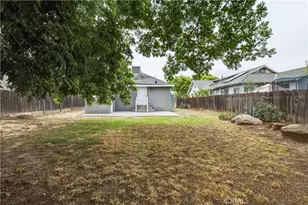 1127 J, Reedley, CA 93654 - Photo 21