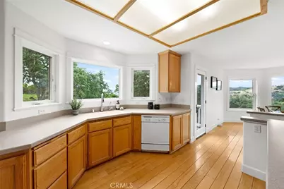 9500 Corona Road, Atascadero, CA 93422 - Photo 13