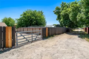 155 S 2nd St, Shandon, CA 93461 - Photo 29