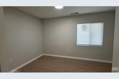 402 Mary, Maricopa, CA 93252 - Photo 3