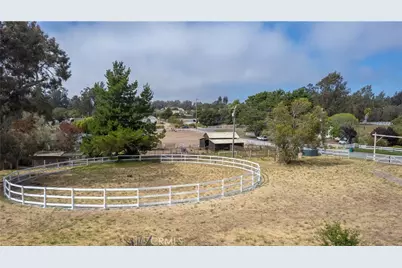 688 Ralcoa, Arroyo Grande, CA 93420 - Photo 3