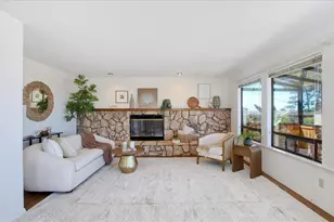 2098 Oxford Ave, Cambria, CA 93428 - Photo 9