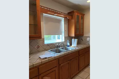 10322 Rincon Avenue, Pacoima, CA 91331 - Photo 13