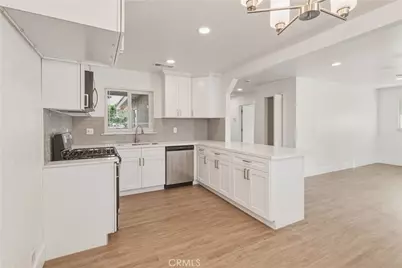 5703 E Hampton, Fresno, CA 93727 - Photo 9