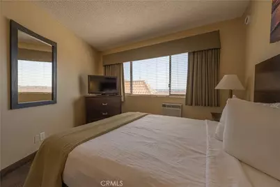 1020 Cypress, Pismo Beach, CA 93449 - Photo 11