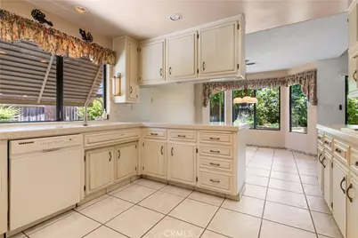 7308 Budge Way, Bakersfield, CA 93309 - Photo 15