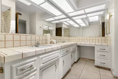 7308 Budge Way, Bakersfield, CA 93309 - Photo 21