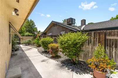 7308 Budge Way, Bakersfield, CA 93309 - Photo 31