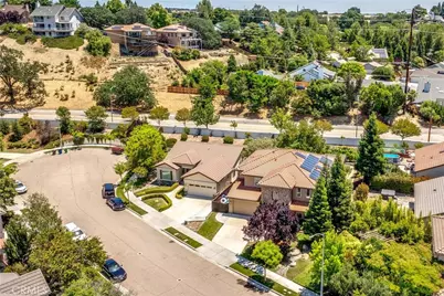 204 Vista Del Rio Court, Paso Robles, CA 93446 - Photo 3