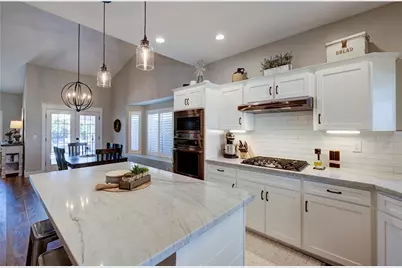 1812 E Oakmont, Fresno, CA 93730 - Photo 11