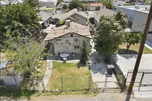 410 E 21st, Bakersfield, CA 93305 - Photo 7
